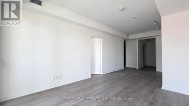 4015 The Exchange in Mississauga, ON - Building Photo - Building Photo