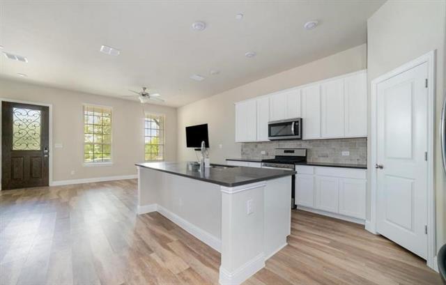 7609 Sunset Blvd in Rowlett, TX - Building Photo - Building Photo