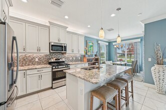 15442 Santa Pola Dr in Wimauma, FL - Building Photo - Building Photo