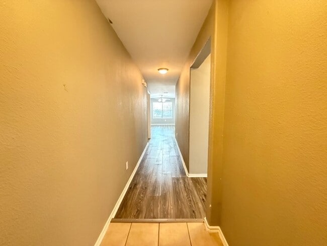 4923 Celtic Cor in San Antonio, TX - Building Photo - Building Photo