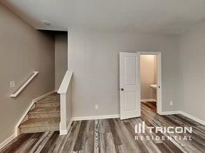 166 Oak Creek Rd in Statesville, NC - Building Photo - Building Photo