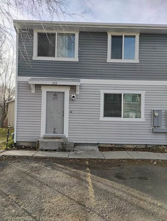 230 E Center St in Ephraim, UT - Building Photo