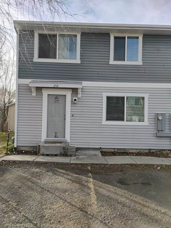 property at 230 E Center St