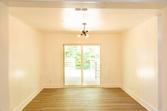 2321 Laverne Ave in Fayetteville, AR - Building Photo - Building Photo