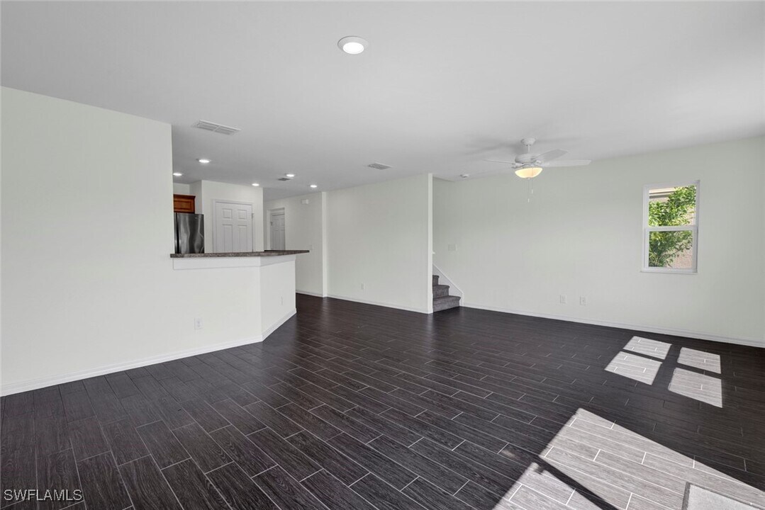 6351 Brant Bay Blvd in North Fort Myers, FL - Building Photo