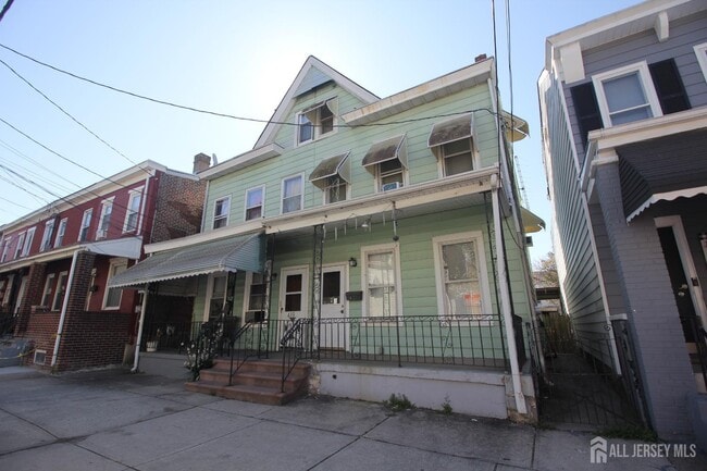 property at 417 Elmer St