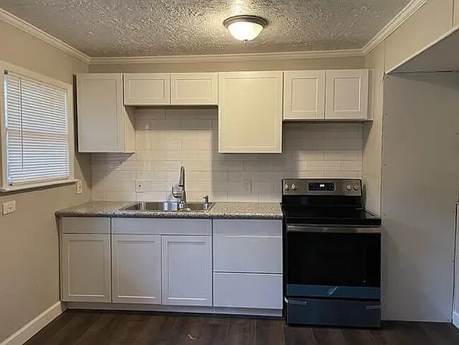 4690 Galveston St in Beaumont, TX - Building Photo - Building Photo