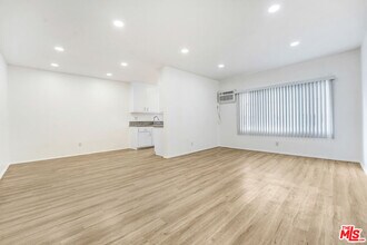 1426 Cochran Ave in Los Angeles, CA - Building Photo - Building Photo