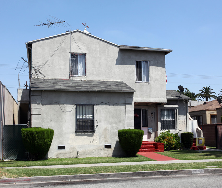 7028 Seville Ave in Huntington Park, CA - Building Photo