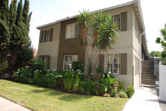 11520 Cumpston St-Unit -9 in Los Angeles, CA - Building Photo - Building Photo