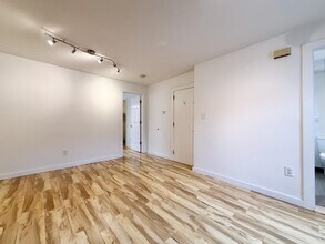 397 1st St in Jersey City, NJ - Building Photo - Building Photo