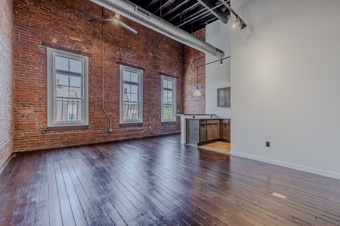 424 Main Street Luxury Apartments in Middletown, CT - Foto de edificio
