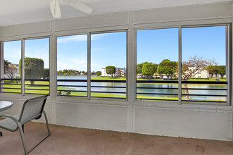 2072 Cornwall D in Boca Raton, FL - Building Photo - Building Photo