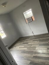 113 W Ash St, Unit A in Columbia, MO - Building Photo - Building Photo