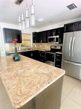 7327 Pepper Pike Dr in Hialeah, FL - Building Photo - Building Photo