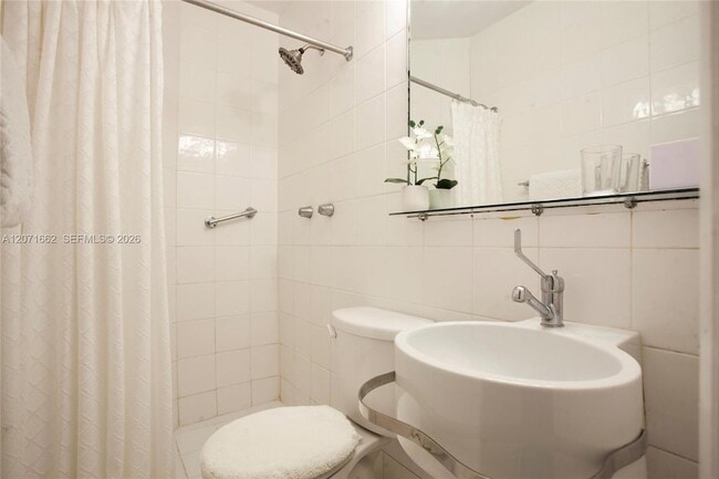 property at 4720 Pine Tree Dr