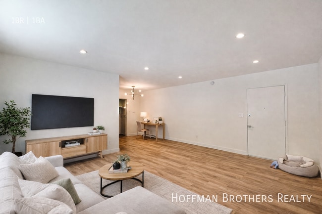 property at 859 S New Hampshire Ave