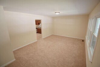 516 Dacian Rd in Raleigh, NC - Building Photo - Building Photo
