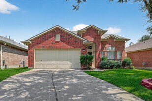 2711 Shallow Falls Ct in Pearland, TX - Building Photo