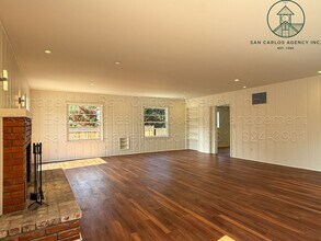 27548 Schulte Rd in Carmel, CA - Building Photo - Building Photo