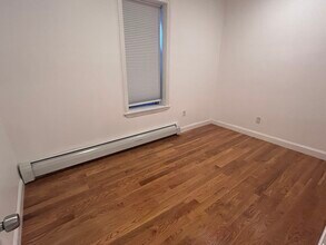 63 Middle St, Unit 3 in Boston, MA - Building Photo - Building Photo
