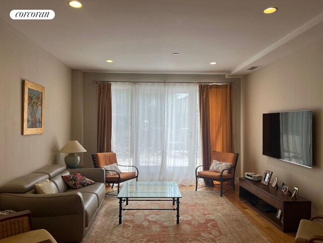 property at 10 Slocum Pl