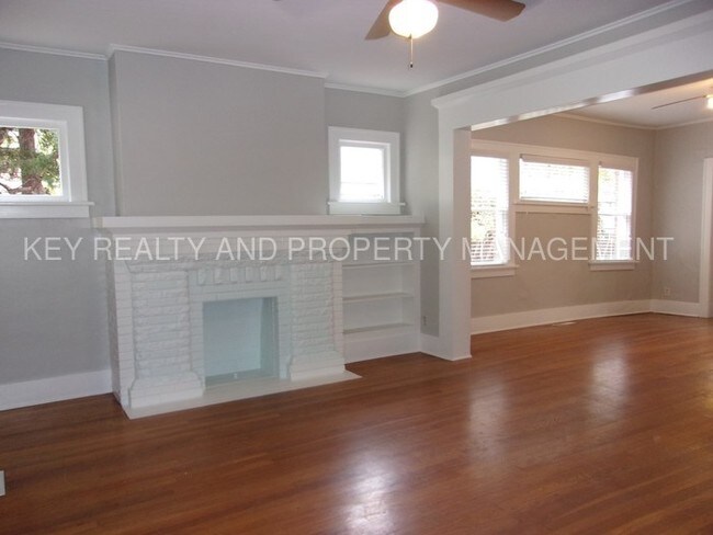 1806 N Robinson Ave in Oklahoma City, OK - Building Photo - Building Photo