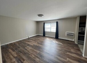 119 N Wellwood Ave in Lindenhurst, NY - Building Photo - Building Photo