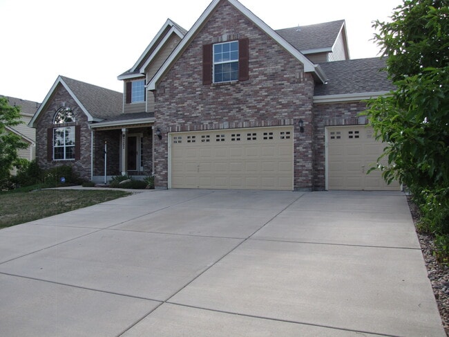 property at 9202 Royal Melbourne Cir
