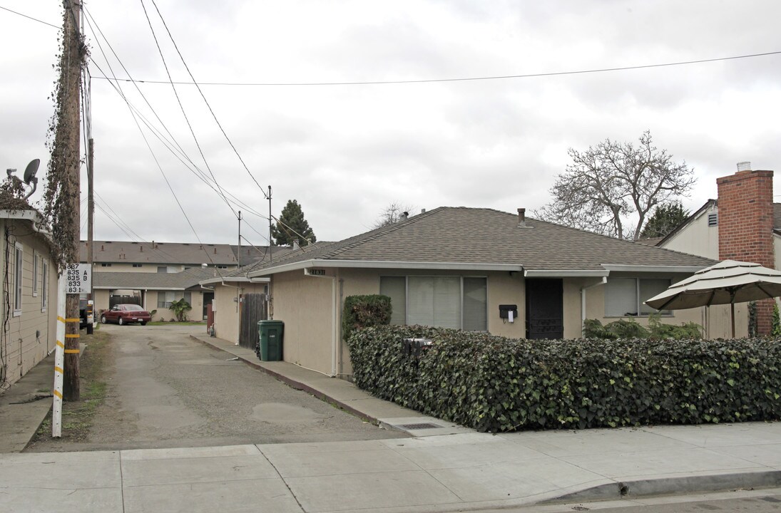 21831-21837 Princeton St in Hayward, CA - Building Photo