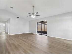 766 91st Ave N in St. Petersburg, FL - Building Photo - Building Photo