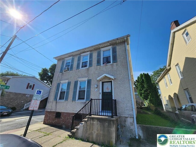 54 E North St in Bethlehem, PA - Building Photo - Building Photo