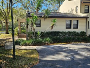 1000 Tarpon Woods Blvd in Palm Harbor, FL - Building Photo - Building Photo