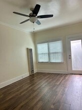 65 Roswell Ave. in Long Beach, CA - Building Photo - Interior Photo