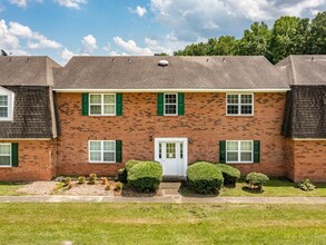 Herritage Court Apartments in Kinston, NC - Building Photo - Building Photo