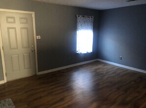 670 Shadywood Ln in Knoxville, TN - Building Photo - Building Photo