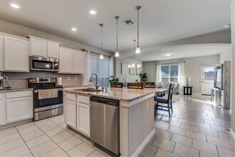 4807 Marylebone Ave in Converse, TX - Building Photo - Building Photo