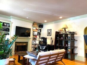 208 Fuller St in Brookline, MA - Building Photo - Building Photo