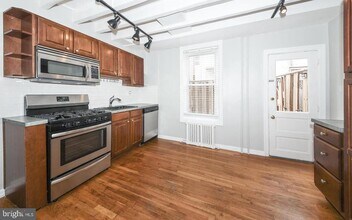 922 League St in Philadelphia, PA - Building Photo - Building Photo