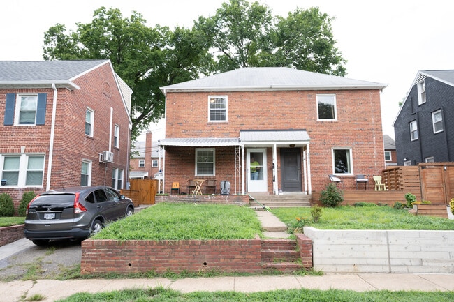 property at 2035 20th Rd N