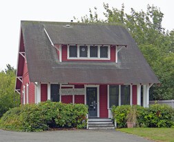 1206 E Main Ave in Puyallup, WA - Building Photo