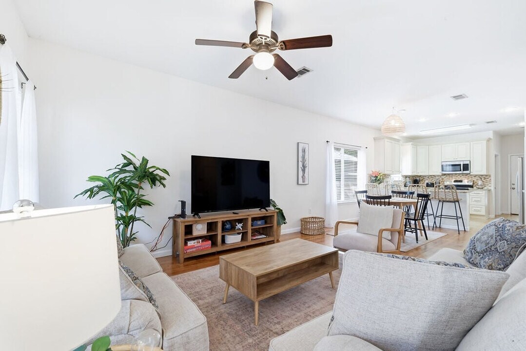 106 Georgie St in Santa Rosa Beach, FL - Building Photo