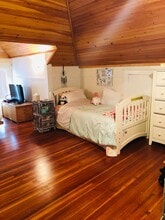 839 Grassy Hill Rd in Orange, CT - Building Photo - Building Photo