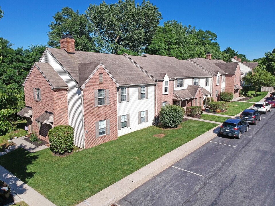 258 Aberdeen Ave in Exton, PA - Building Photo