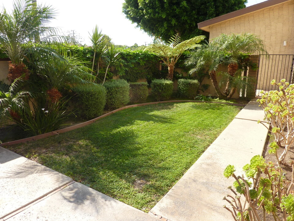 4471 Green Ave in Los Alamitos, CA - Building Photo
