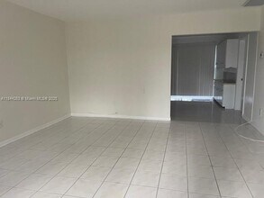 18801 Atlantic Blvd in Sunny Isles Beach, FL - Building Photo - Building Photo
