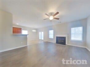 422 Norton Xing in Woodstock, GA - Foto de edificio - Building Photo