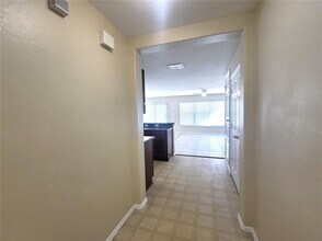 4612 Caverns Dr in Kissimmee, FL - Building Photo - Building Photo