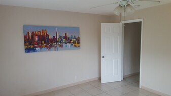 5731 Flagler Street # 3, Unit # 1 in Hollywood, FL - Building Photo