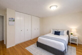 7306 N Winchester Ave in Chicago, IL - Building Photo - Building Photo